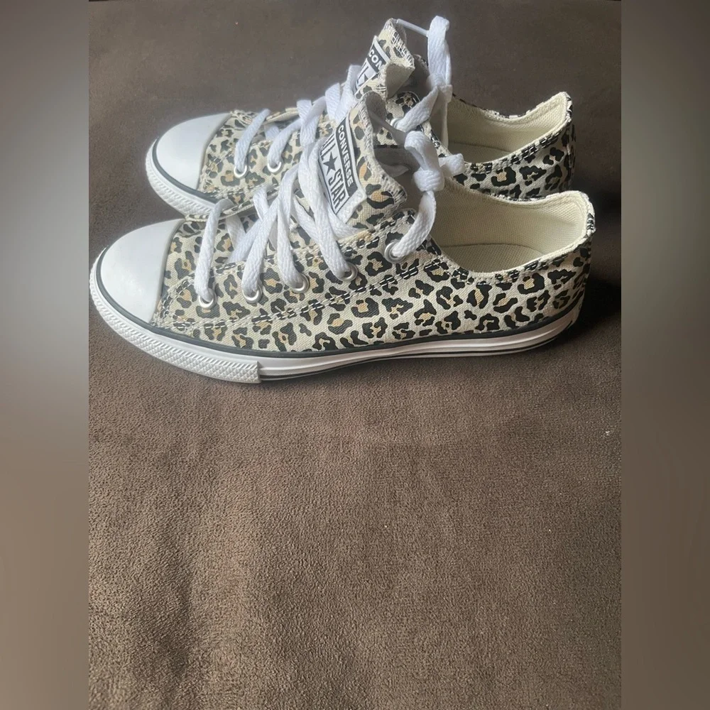 Converse gender youth